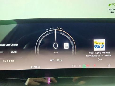Used 2023 Lucid Air Touring AWD/4WD image 37