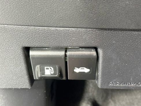 Used 2024 Nissan Kicks SV FWD image 22