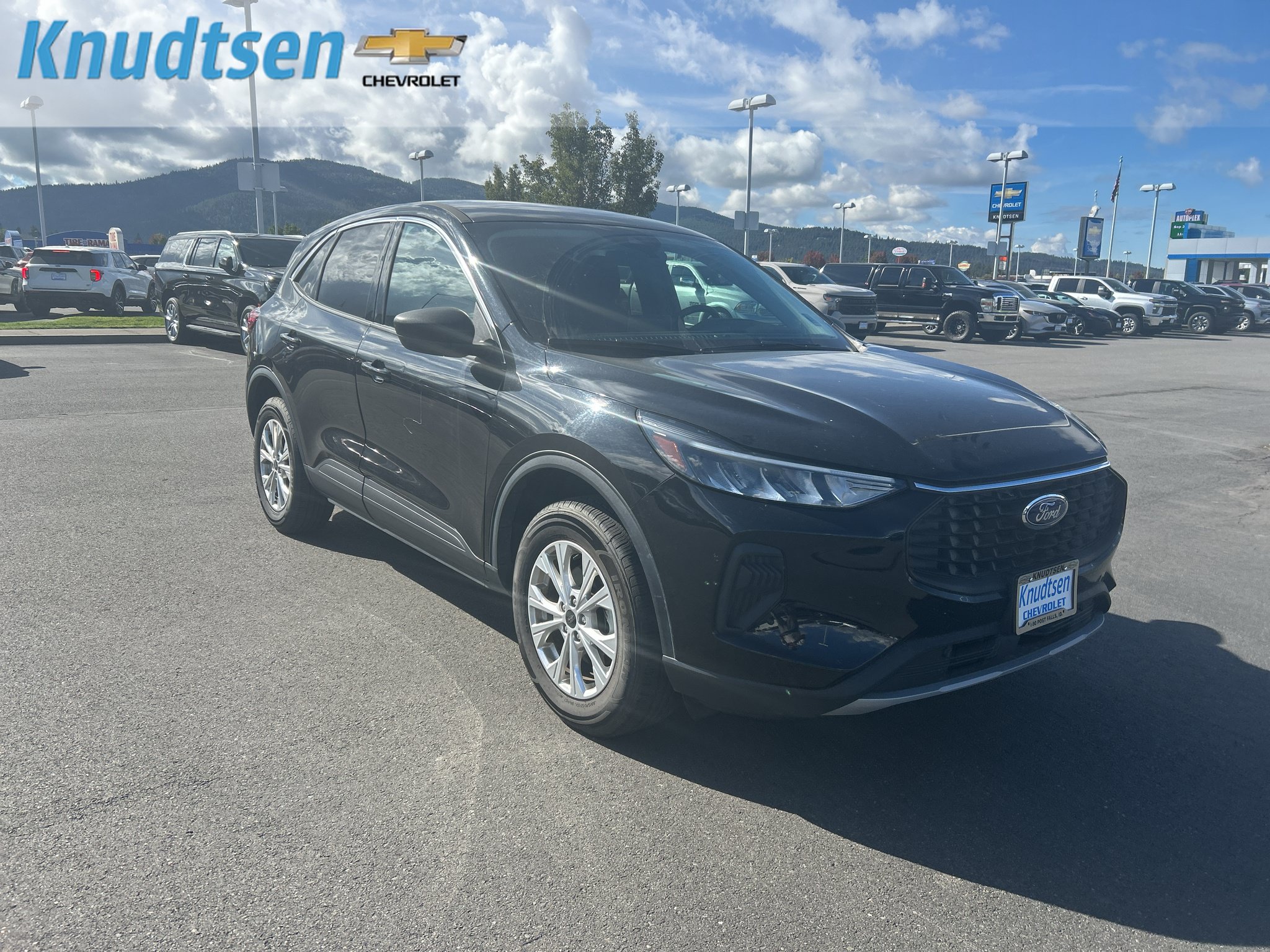Used 2024 Ford Escape Active AWD/4WD image 1