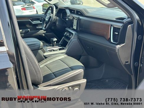 Used 2025 GMC Sierra 1500 Denali w/ Denali Reserve Package AWD/4WD image 26