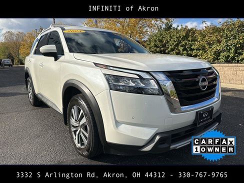 Used 2024 Nissan Pathfinder SL image 18