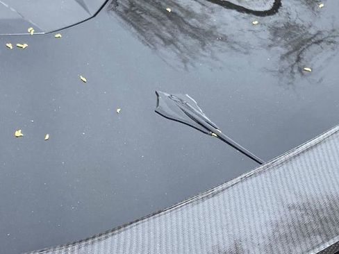 Used 2025 Chevrolet Corvette Stingray Coupe w/ 1LT image 25