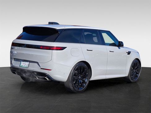 Certified 2024 Land Rover Range Rover Sport Dynamic SE image 6