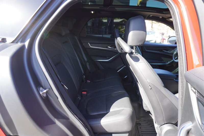 Used 2022 Jaguar F-PACE S AWD/4WD image 28