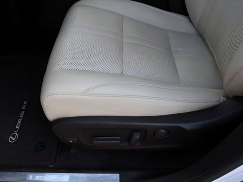 Used 2018 Lexus RX 350L Luxury w/ Accessory Package AWD/4WD image 14