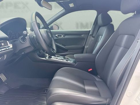 Used 2025 Honda Civic Sport image 40