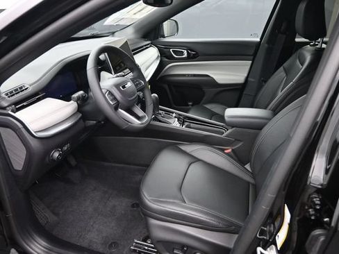 New 2026 Jeep Compass Limited w/ Sun, Sound & Navigation Group AWD/4WD image 9
