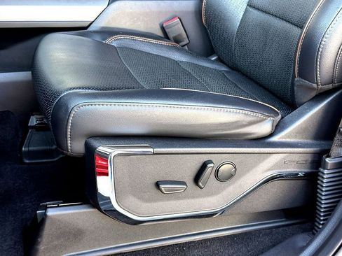 Used 2024 Ford F150 Lariat w/ Tow/Haul Package AWD/4WD image 10