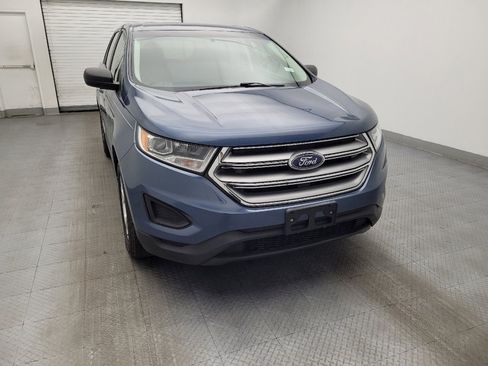Used 2018 Ford Edge SE image 14