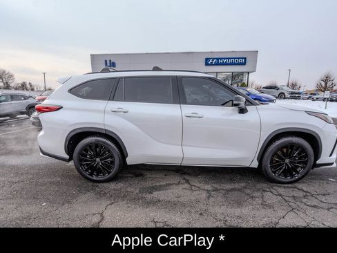 Used 2023 Toyota Highlander XSE image 8