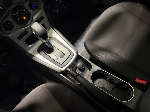 Used 2019 Ford Fiesta SE FWD image 16