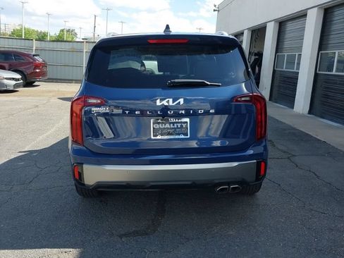 Used 2025 Kia Telluride S FWD image 3