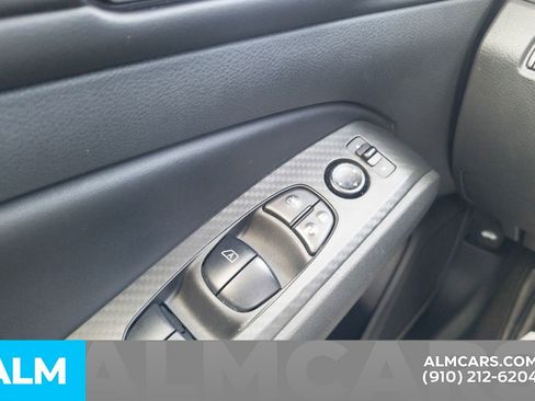 Used 2024 Nissan Altima 2.5 SV image 29