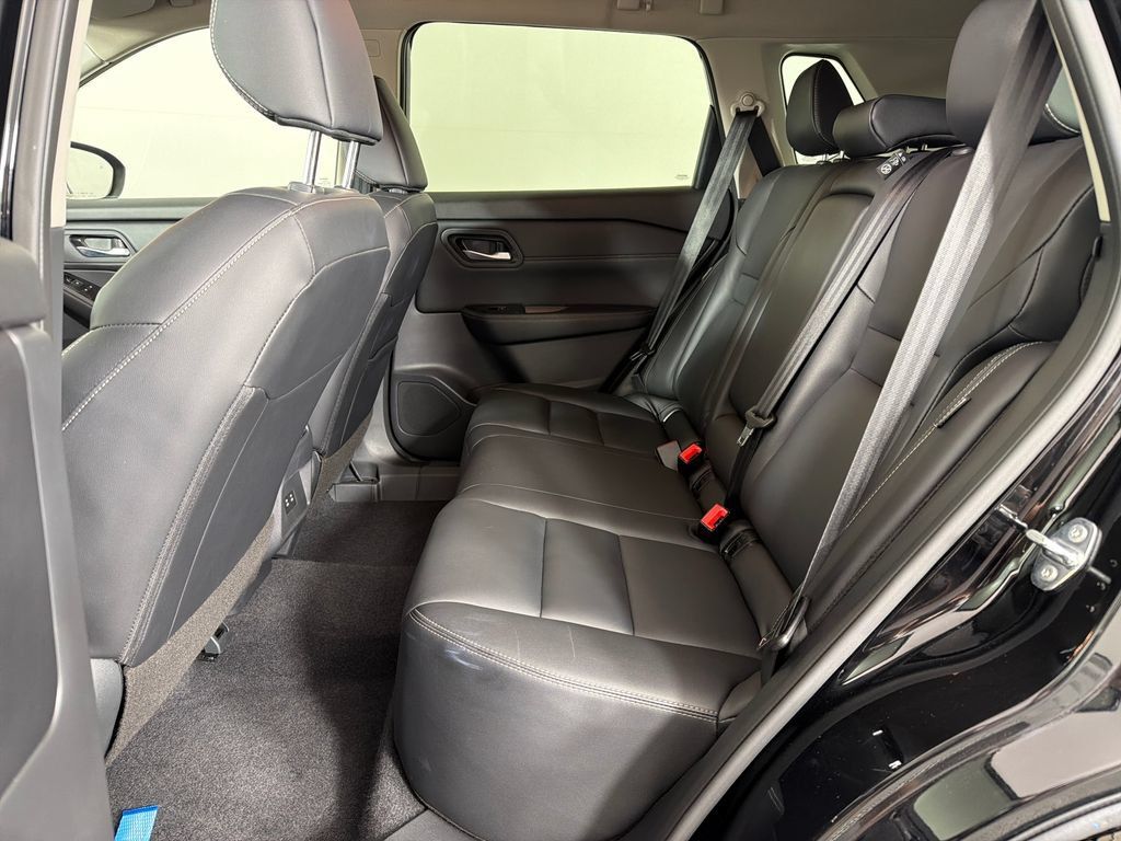 Used 2026 Nissan Rogue SL AWD/4WD image 20