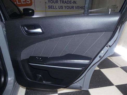 Used 2023 Dodge Charger SXT RWD image 25