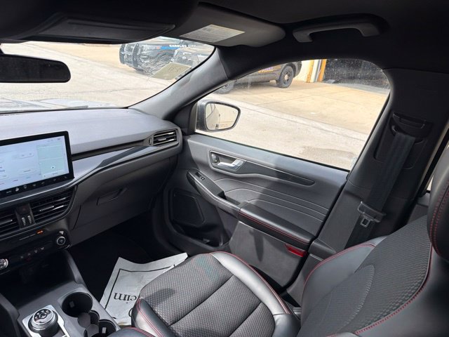 Used 2023 Ford Escape ST-Line w/ Tech Pack #1 AWD/4WD image 21