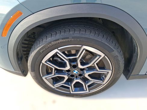 Used 2025 BMW X2 xDrive28i w/ Premium Package image 11