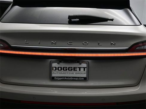 Used 2022 Lincoln Nautilus Reserve w/ Equipment Group 201A image 29
