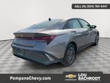 Used 2024 Hyundai Elantra SEL image 3