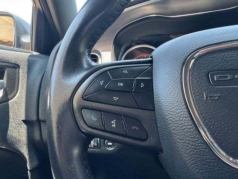 Used 2020 Dodge Charger SXT RWD image 14