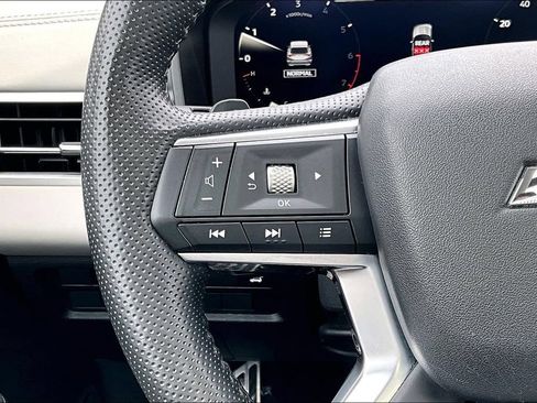 Used 2025 Mitsubishi Outlander SEL FWD image 11