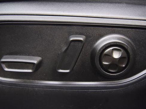 Used 2023 Jeep Grand Cherokee Altitude image 29