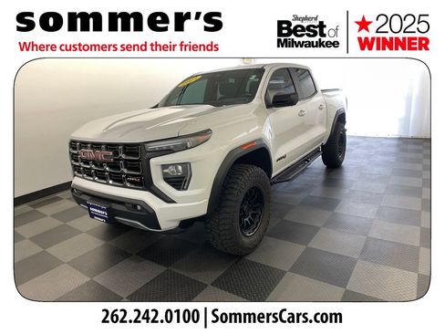 Used 2024 GMC Canyon AT4 w/ AT4 Premium Package AWD/4WD image 2