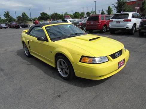 Used 2001 Ford Mustang GT RWD image 8