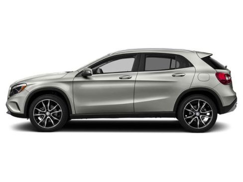 Used 2015 Mercedes-Benz GLA 250 4MATIC image 5