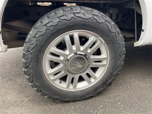 Used 2011 Ford F150 Lariat w/ Lariat Plus Pkg image 8