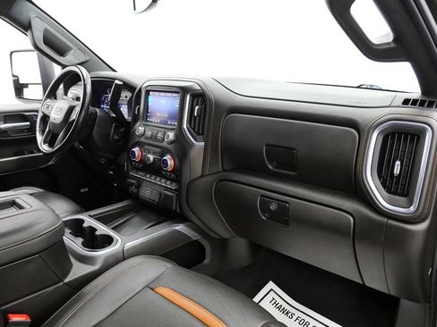 Used 2022 GMC Sierra 2500 AT4 w/ AT4 Preferred Package AWD/4WD image 16