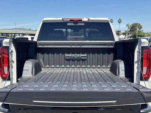 New 2026 GMC Sierra 1500 AT4X AWD/4WD image 27