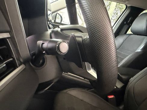 Used 2023 Mitsubishi Outlander SE AWD/4WD image 42