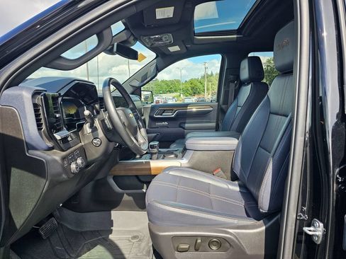 Used 2024 Chevrolet Silverado 1500 High Country AWD/4WD image 22