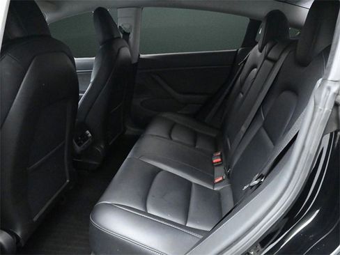 Used 2018 Tesla Model 3 Long Range image 12