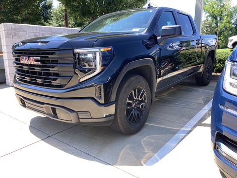 Used 2025 GMC Sierra 1500 Pro w/ Graphite Edition AWD/4WD image 1