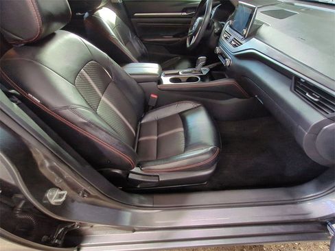 Used 2023 Nissan Altima 2.5 SR image 28