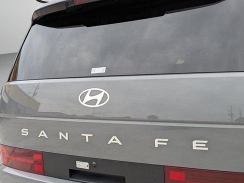 Used 2025 Hyundai Santa Fe SE FWD image 24
