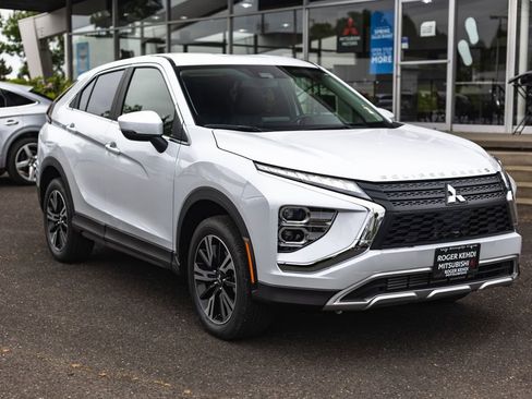 Used 2024 Mitsubishi Eclipse Cross SE AWD/4WD image 6