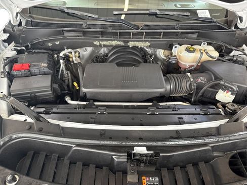 Used 2023 GMC Yukon SLT image 35