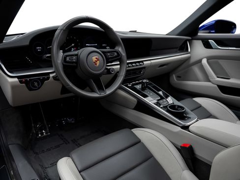 Used 2020 Porsche 911 Carrera S RWD image 29