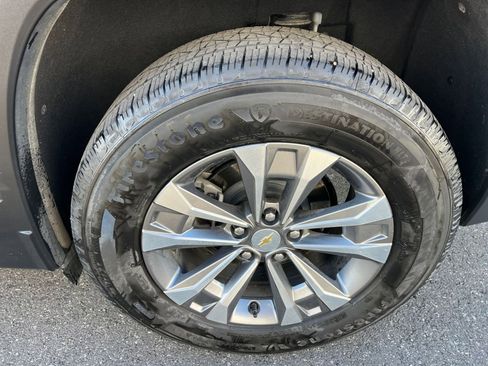 Used 2025 Chevrolet Equinox LT image 29