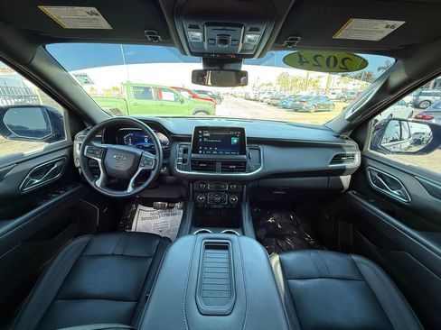 Used 2024 Chevrolet Tahoe RST w/ RST Performance Edition image 15