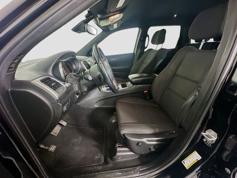 Used 2021 Jeep Grand Cherokee Laredo AWD/4WD image 13