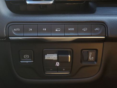 Used 2021 Cadillac Escalade ESV Sport w/ Driver Assist Tech Package image 33