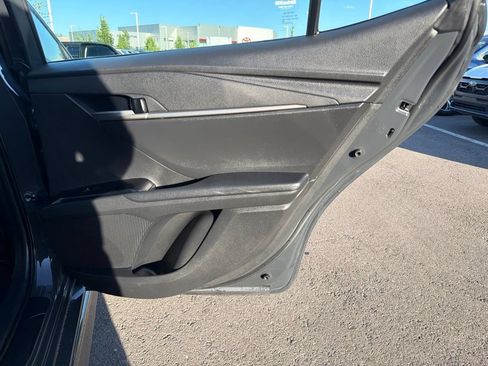 Used 2025 Toyota Camry SE FWD image 11