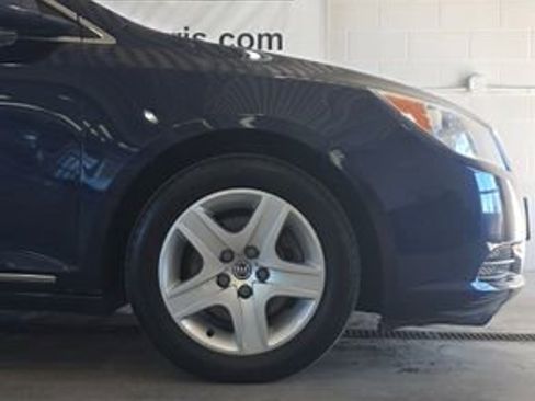 Used 2011 Buick LaCrosse CX image 31