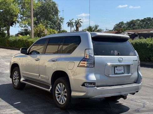 Used 2018 Lexus GX 460 Premium w/ Premium Package AWD/4WD image 3