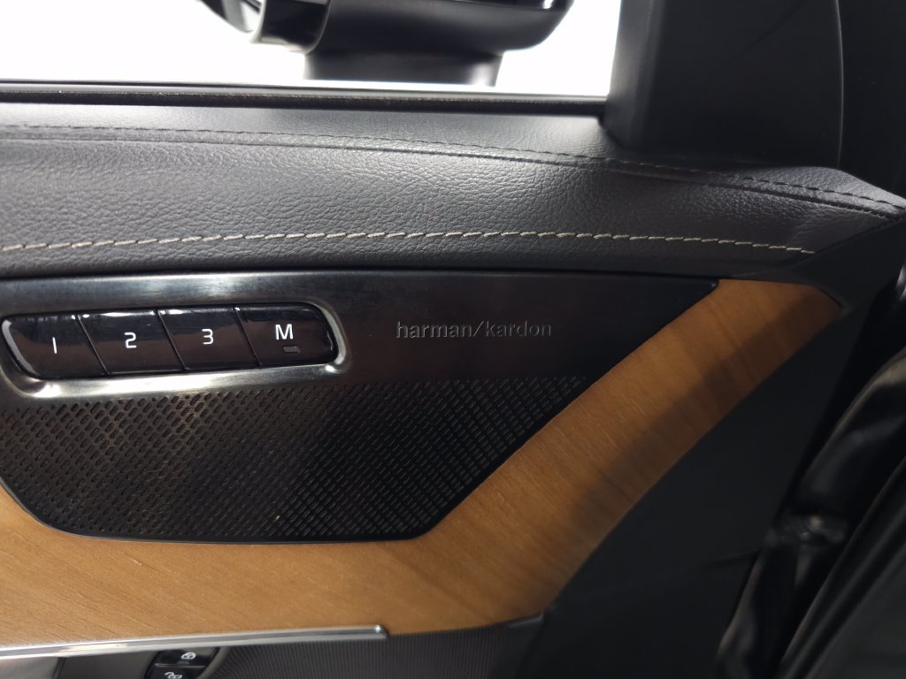 Used 2019 Volvo XC90 T6 Inscription w/ Advanced Package AWD/4WD image 14