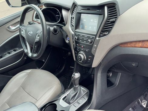 Used 2018 Hyundai Santa Fe Sport image 9